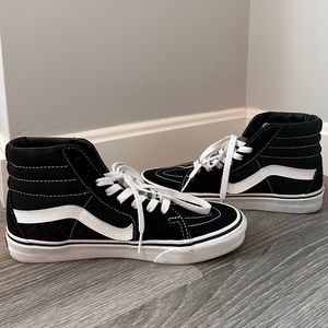 Sk8-Hi Vans